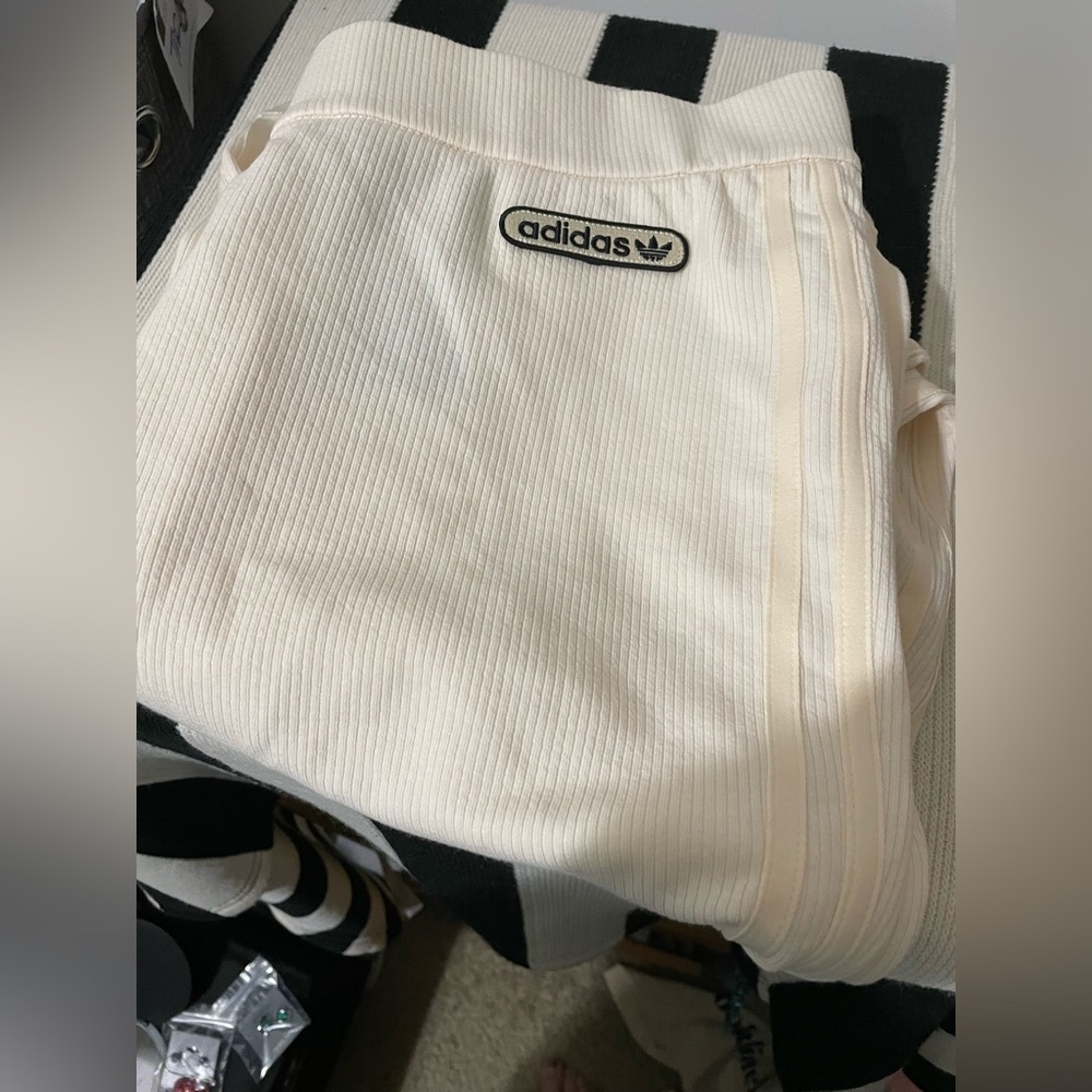 NWT adidas Originals Women's Retro Luxury Flared Pants - Winter White - Picture 5 of 9